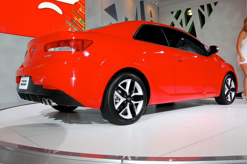 Illustration for article titled 2010 Kia Forte Koup: You Stay Klassy, Kia